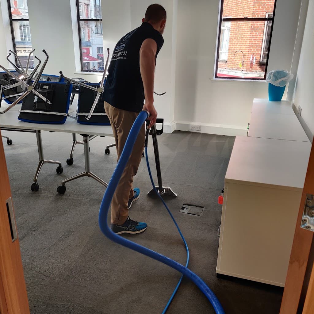 1st Class Professional Cleaning