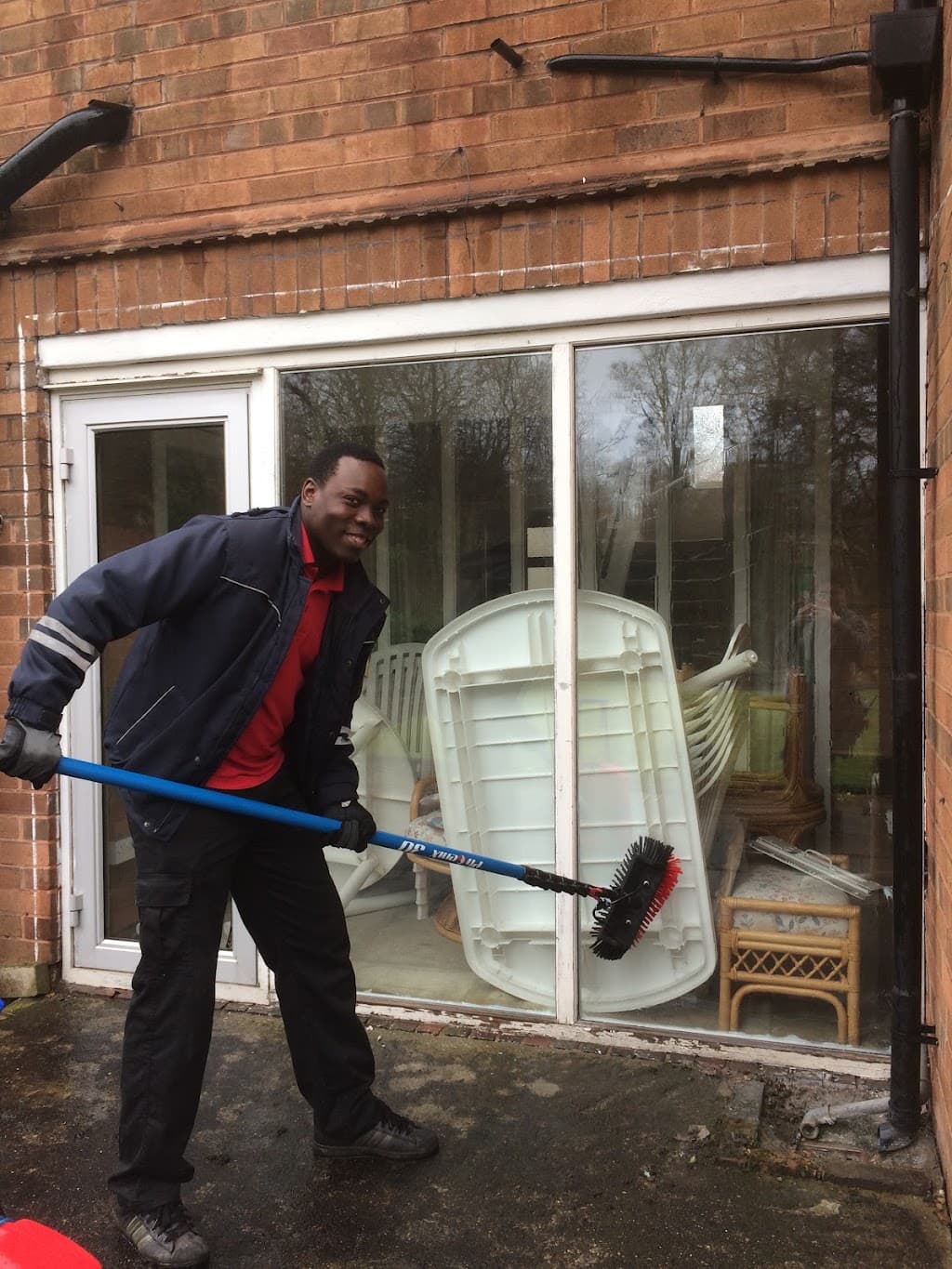 T&J Cleaning (Windows & Gutters)