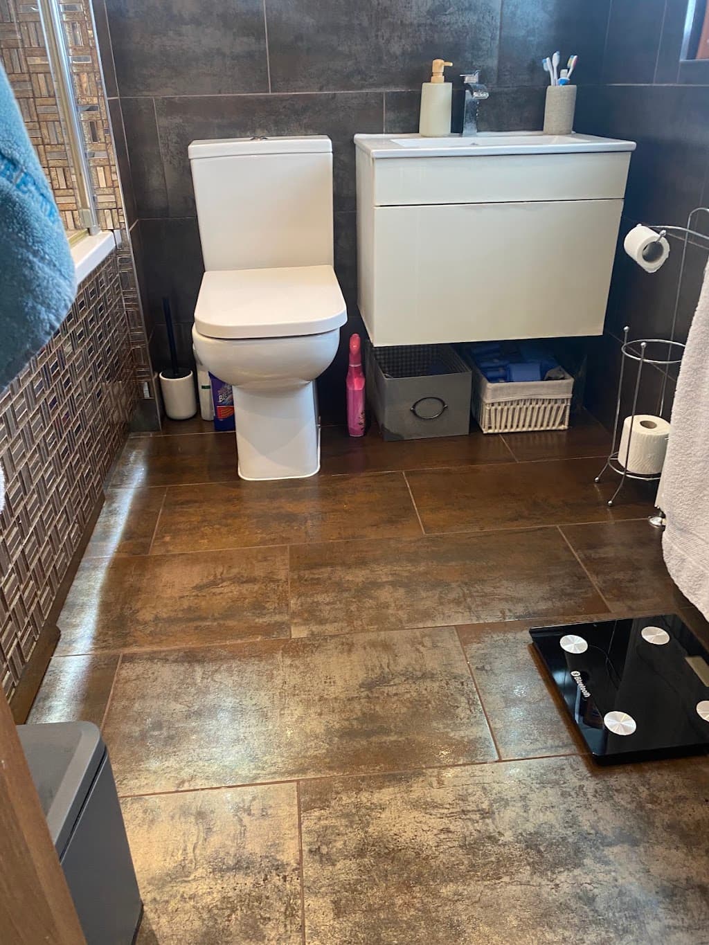 Spot-on™ Cleaning Solutions –Residential & Commercial Cleaning
