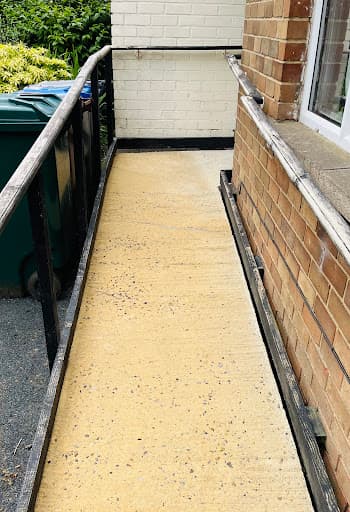 BASTOW window cleaning & pressure washing services — Customer photo