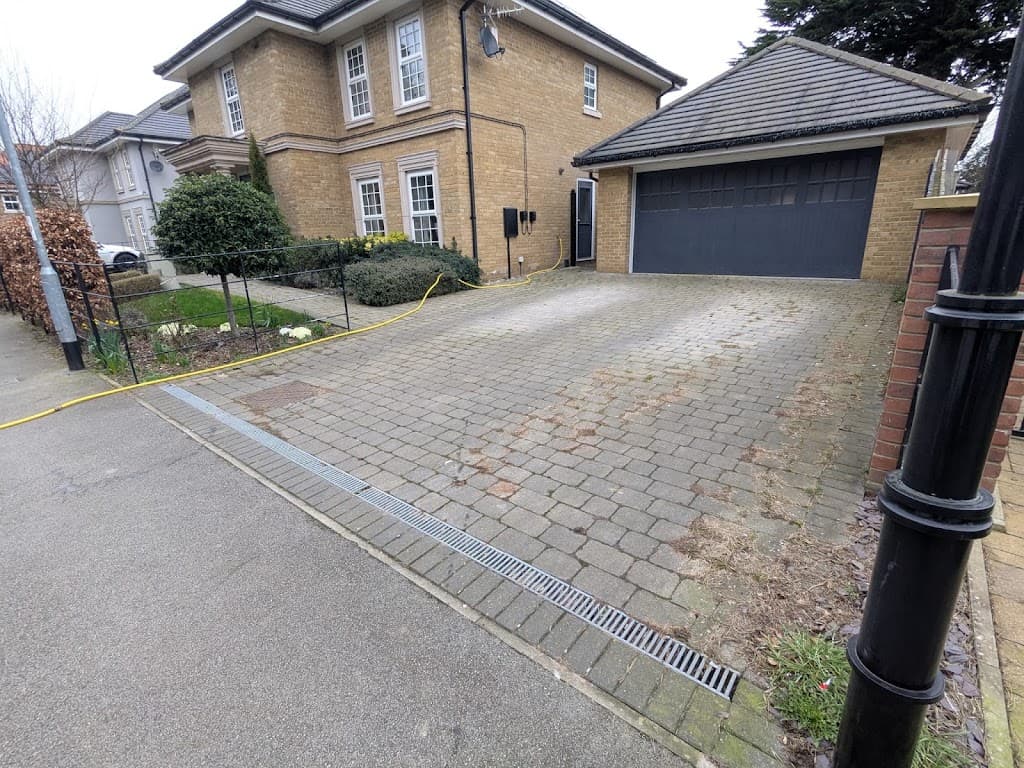 Urban Detail | Patio, Driveway, Gutter & Roof Cleaning